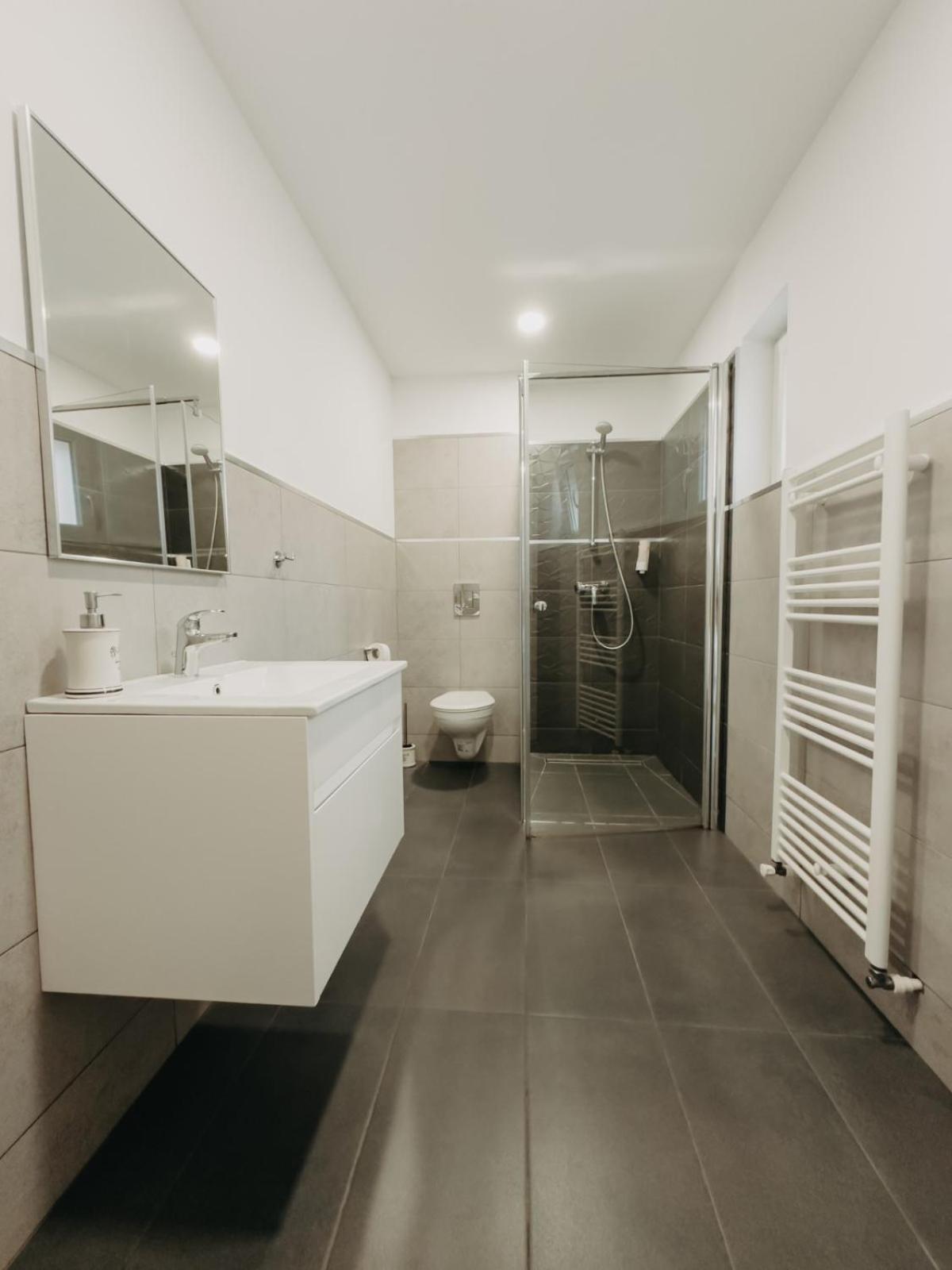 רסיטה Marcos Apartments Victoriei - Self Check-In מראה חיצוני תמונה